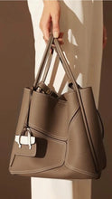 Load image into Gallery viewer, Estelle Tote Beige
