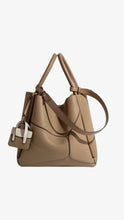 Load image into Gallery viewer, Estelle Tote Beige
